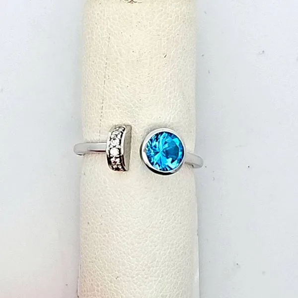 Chic 14K White Gold Blue Topaz & Diamond Fashion Ring | 0...
