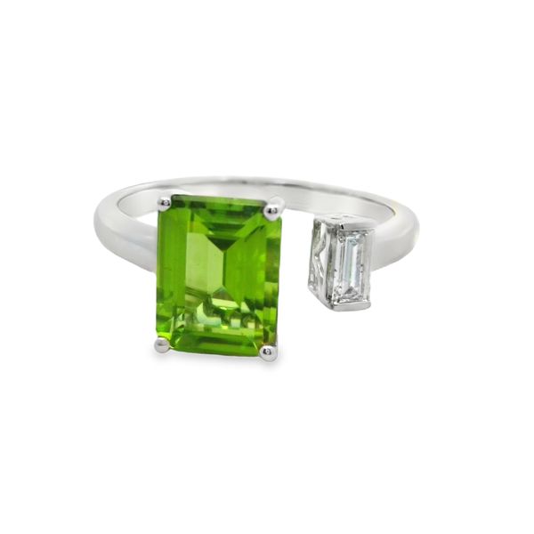 Colored Stone Fashion Ring Van Scoy Jewelers Wyomissing, PA