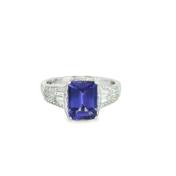 Colored Stone Fashion Ring Van Scoy Jewelers Wyomissing, PA