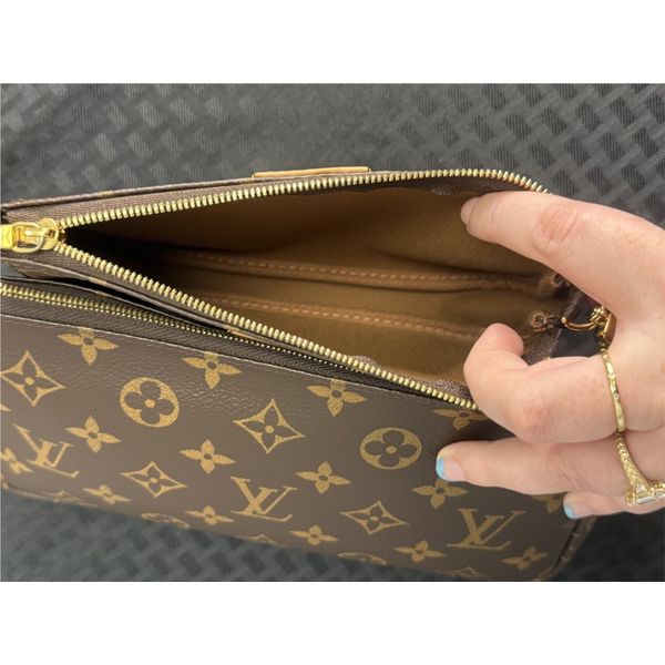 Louis Vuitton Monogram Multi Pochette (Preowned, Final Sale) Image 3 Vaughan's Jewelry Edenton, NC
