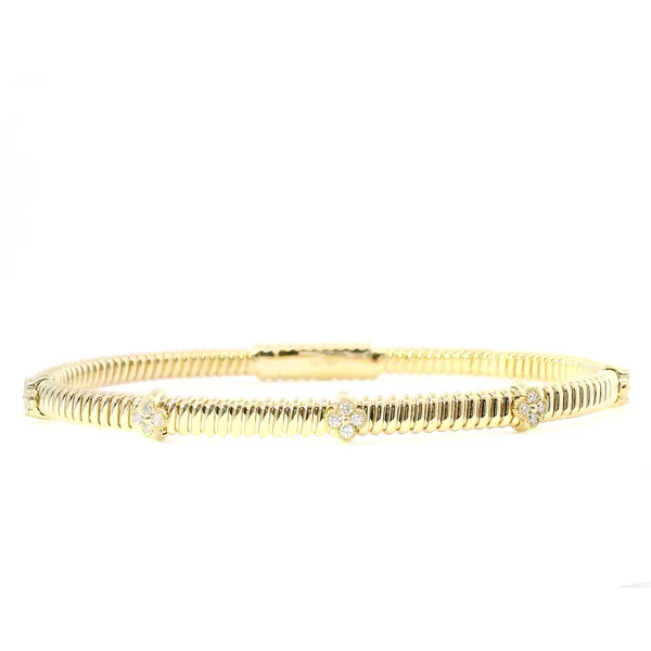 14K Yellow Gold Diamond Quatrefoil Station Bangle Bracelet – 0.18ctw Venus Jewelers Somerset, NJ