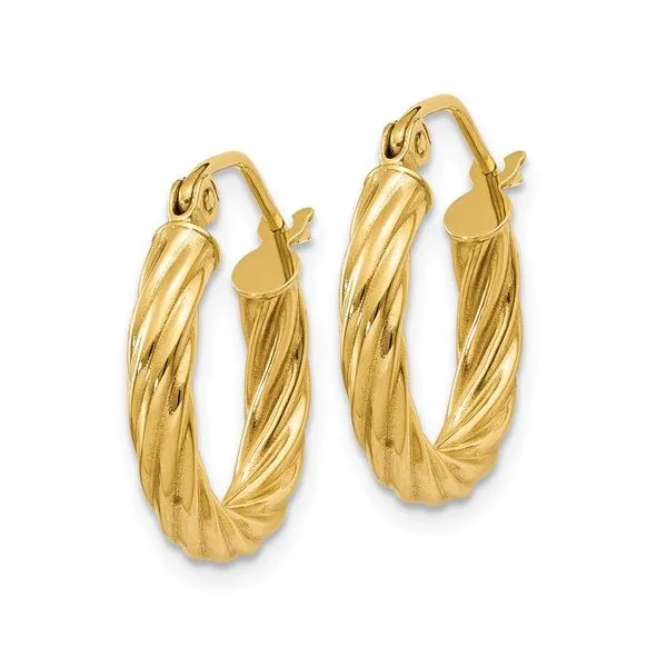 14K Polished Oval Hoop Earrings Image 2 Venus Jewelers Somerset, NJ