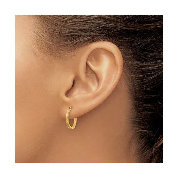 14k Polished and Satin Diamond-cut Hoop Earrings Image 2 Venus Jewelers Somerset, NJ