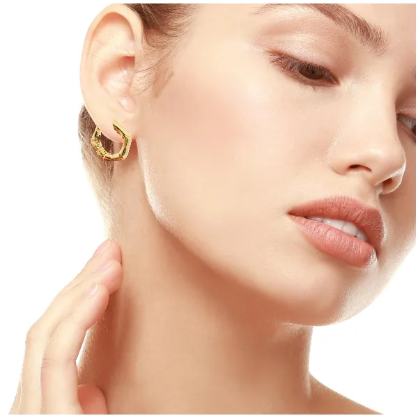 14K Yellow Gold 16mm Bamboo Huggie Hoop Earrings with Snap Clasp Image 3 Venus Jewelers Somerset, NJ