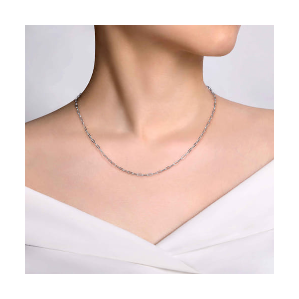 Sterling Silver Paperclip Chain Necklace – 17