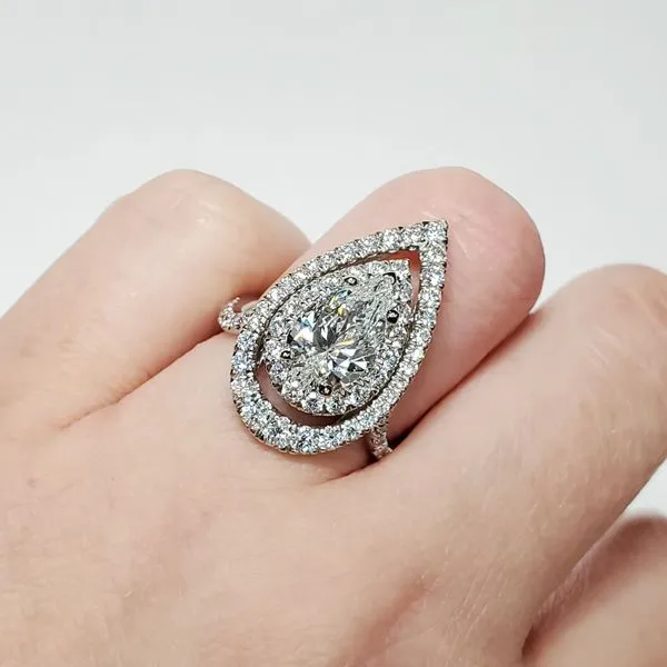 Lab Grown Diamond Ring Image 4 Victoria Jewellers REGINA, SK