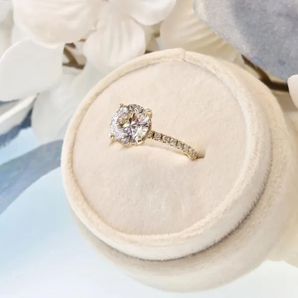 3.05ct Round Brilliant Cut Lab Grown Diamond Ring Image 3 Victoria Jewellers REGINA, SK