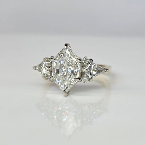 2.61ct Hexagon Cut Lab Grown Diamond Ring Image 3 Victoria Jewellers REGINA, SK