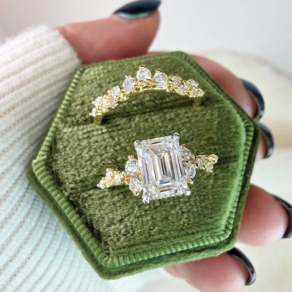 1.54ct Emerald Cut Lab Grown Diamond Ring Image 4 Victoria Jewellers REGINA, SK