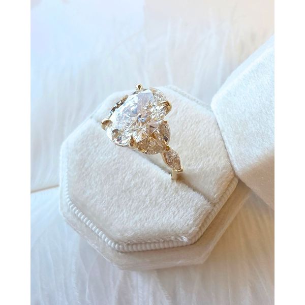 5.54ct Oval Brilliant Cut Lab Grown Diamond Ring Image 2 Victoria Jewellers REGINA, SK