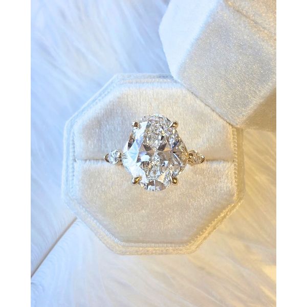 5.54ct Oval Brilliant Cut Lab Grown Diamond Ring Victoria Jewellers REGINA, SK