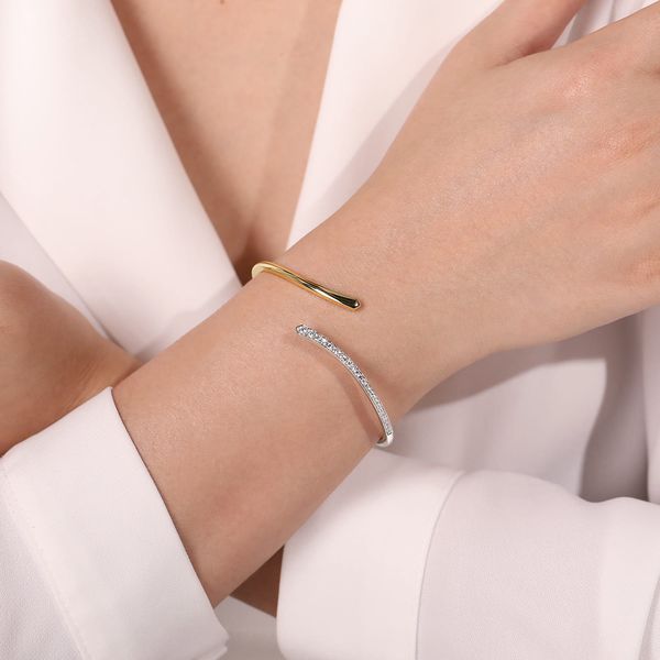 14Kt Gold and Diamond Bangle Bracelet Image 2 Victoria Jewellers REGINA, SK