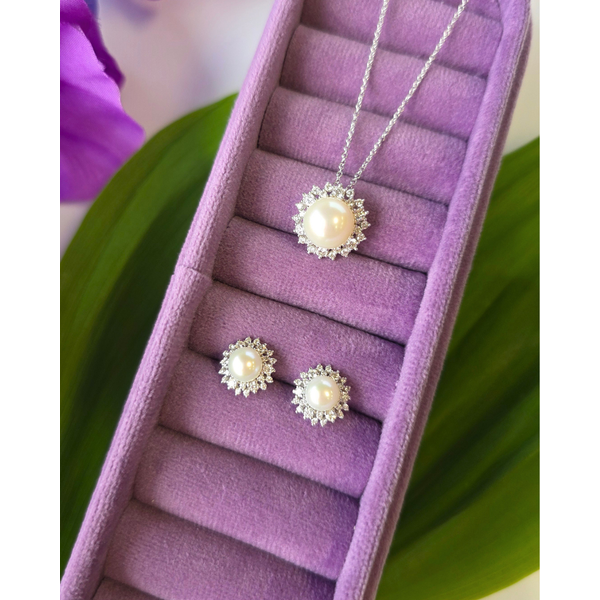 Pearl Pendant Image 3 Victoria Jewellers REGINA, SK