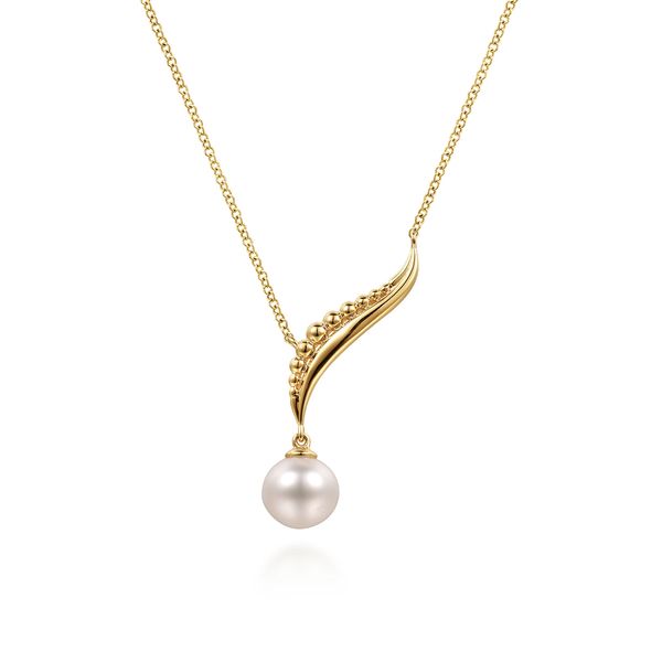 Pearl Necklace Victoria Jewellers REGINA, SK