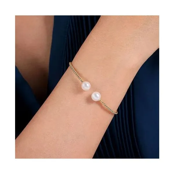 Gabriel & Co Pearl Bangle Bracelet Image 3 Victoria Jewellers REGINA, SK