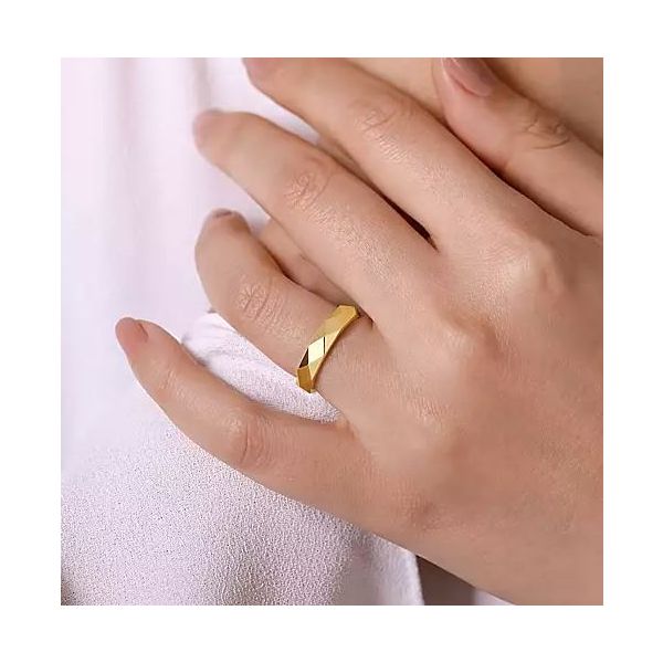 Gold Geometric Ring Image 3 Victoria Jewellers REGINA, SK