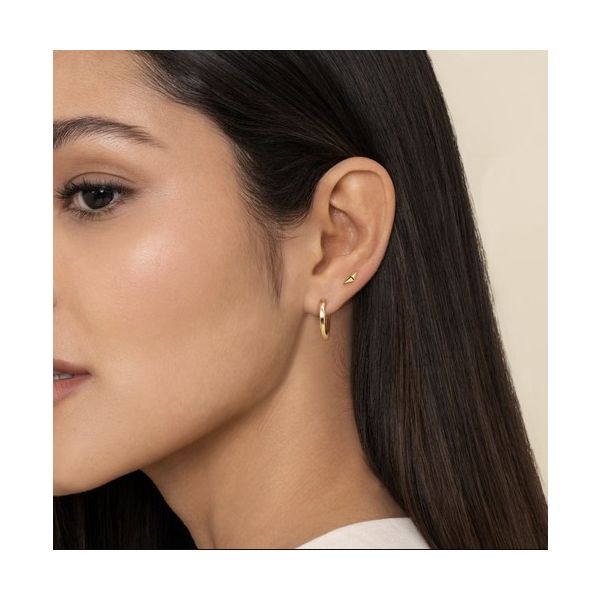 *Single* Flatback Earring Image 2 Victoria Jewellers REGINA, SK