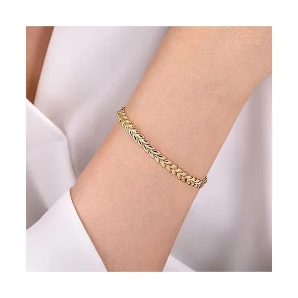 Gabriel & Co 14Kt Gold Leaf Cuff Bangle Image 3 Victoria Jewellers REGINA, SK