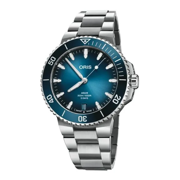 Aquis Date Calibre 400 43.50mm Victoria Jewellers REGINA, SK