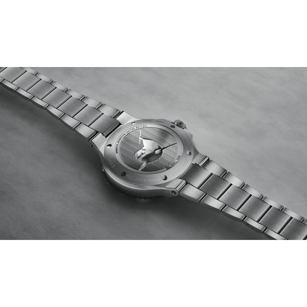 Aquis Date 43.50mm Image 3 Victoria Jewellers REGINA, SK