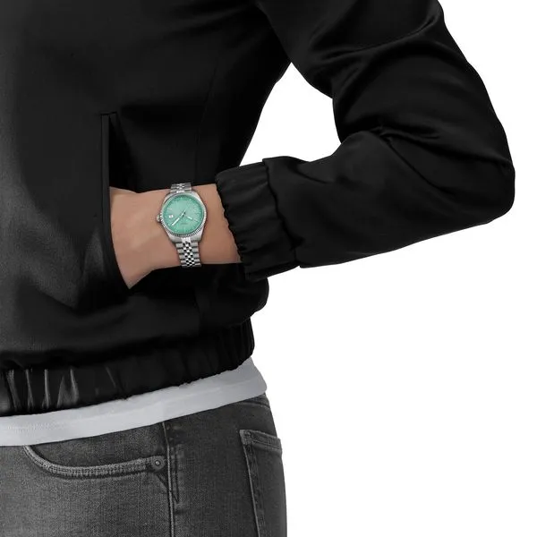 Women's Watch Image 2 Victoria Jewellers REGINA, SK