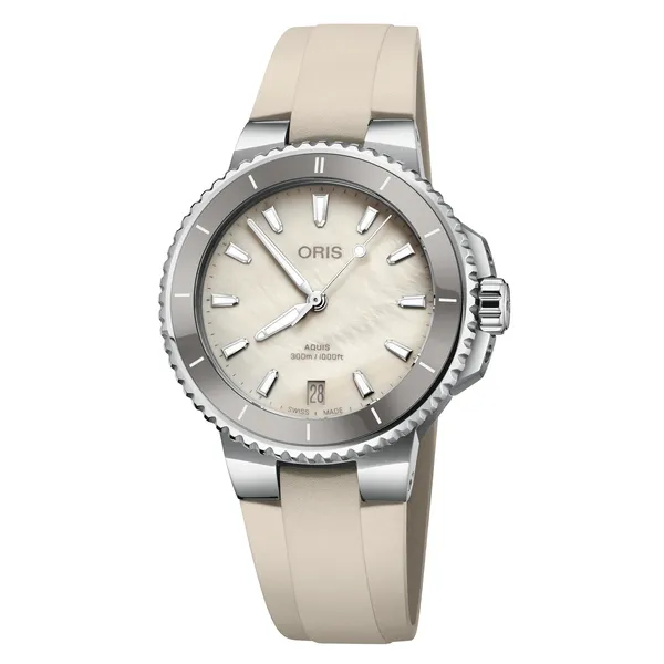Aquis Date 36.50mm Victoria Jewellers REGINA, SK
