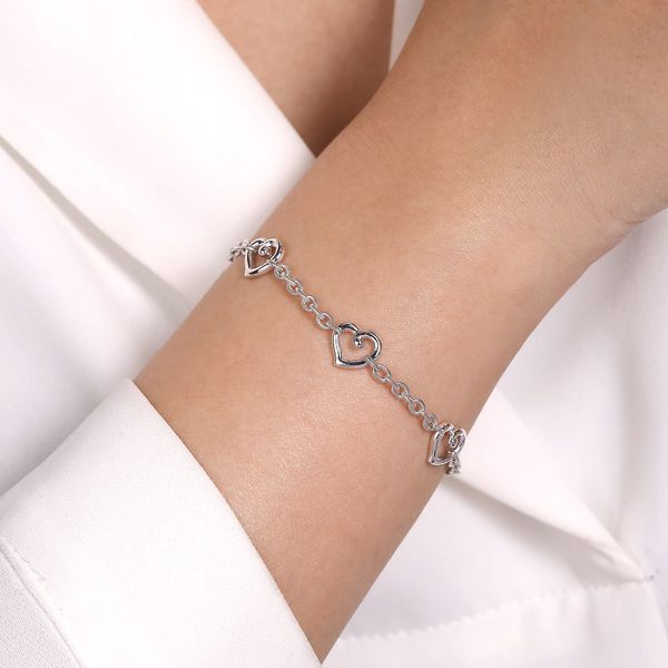 Silver Heart Bracelet Image 2 Victoria Jewellers REGINA, SK