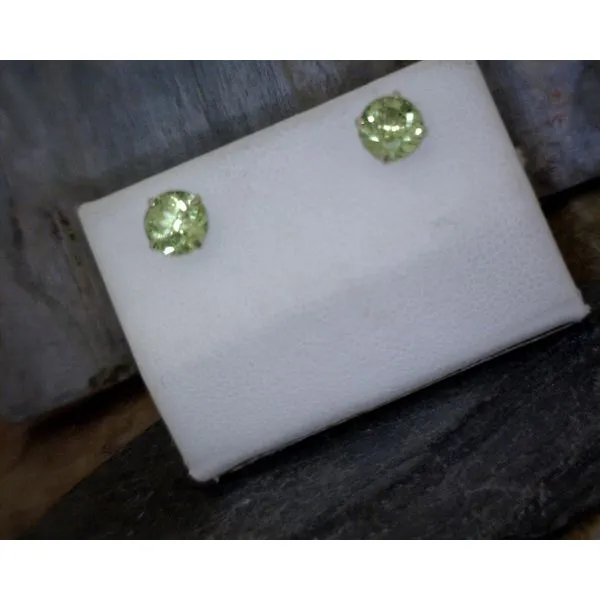 14KYG Peridot Studs Vulcan's Forge LLC KANSAS CITY, MO