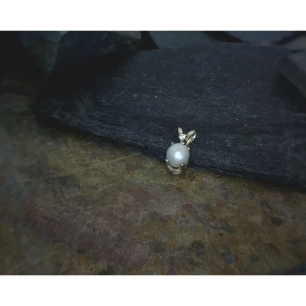 14ktyg Diamond and FW Cultured Pearl Birthstone Pendant Vulcan's Forge LLC KANSAS CITY, MO