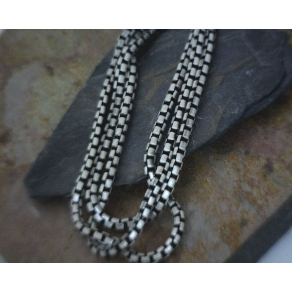 Sterling gun metal round box chain 3.5mm 22