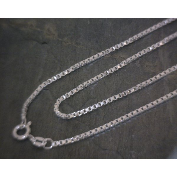 SS Box Chain 1.5mm 18