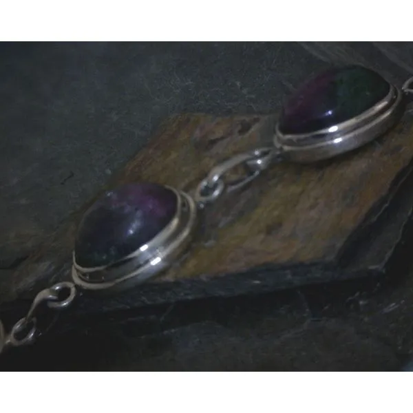 SS Oval Cab Ruby/Zoisite in Bz Bractlet 8