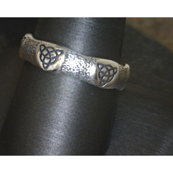 Sterling Triiquetra Ring Size 8 Vulcan's Forge LLC Kansas City, MO