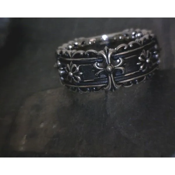 SS Oxidized Crown Ring Vulcan's Forge LLC KANSAS CITY, MO