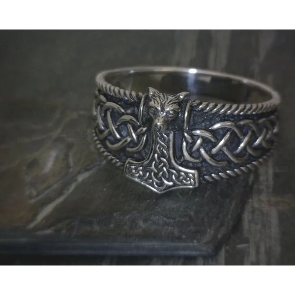 SS Claddagh W/ Swirl & Dark Background Band Vulcan's Forge LLC KANSAS CITY, MO