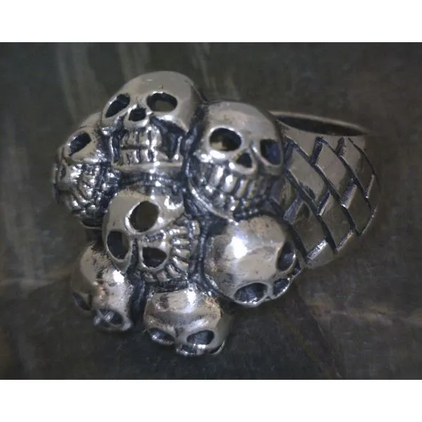 SS Cluster Skull Band Vulcan's Forge LLC KANSAS CITY, MO