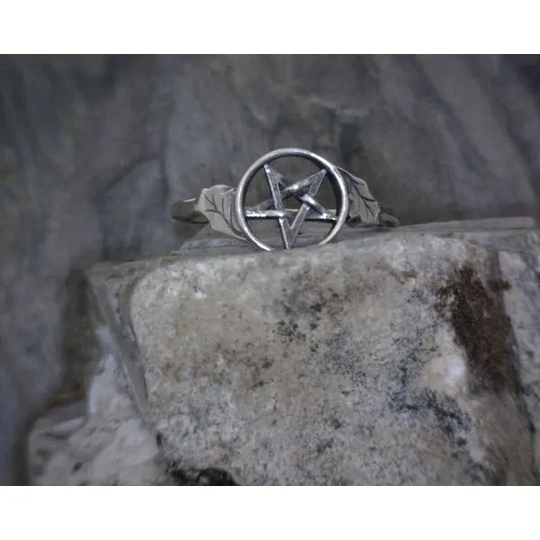 SS Small Pentacle Ring SZ Vulcan's Forge LLC KANSAS CITY, MO
