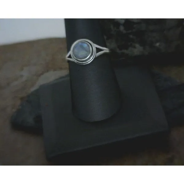 Sterling Round Moonstone Ring Size 8 Vulcan's Forge LLC Kansas City, MO