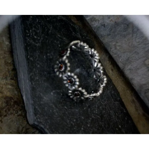 Sterling Silver Flower Design Ring 6 Vulcan's Forge LLC Kansas City, MO