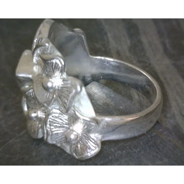 SS Leaf & Flower With Pear Peridot Ring Sz8.5 Image 2 Vulcan's Forge LLC Kansas City, MO