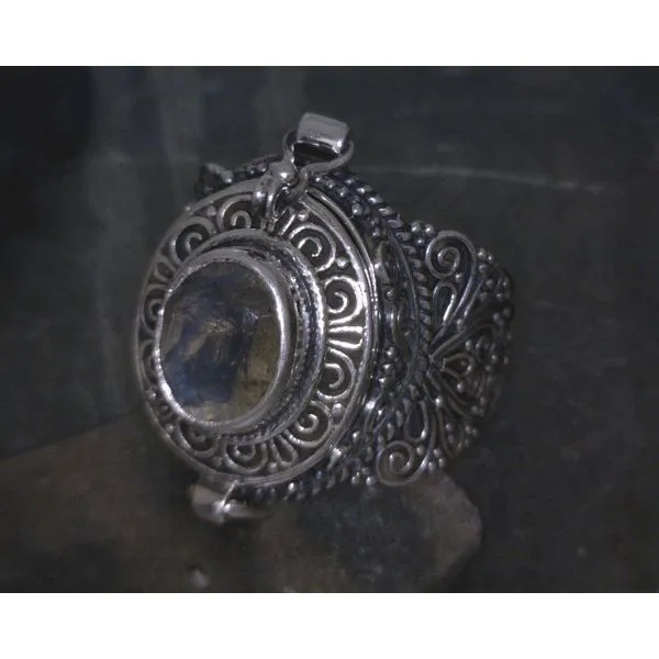 SS Oval Labradorite Poison Ring Vulcan's Forge LLC KANSAS CITY, MO