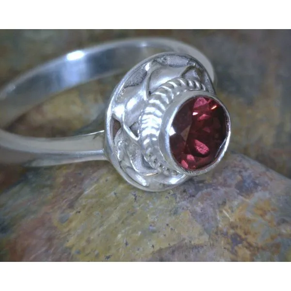 SS Circle Facetted Cut Garnet Ring Image 2 Vulcan's Forge LLC Kansas City, MO