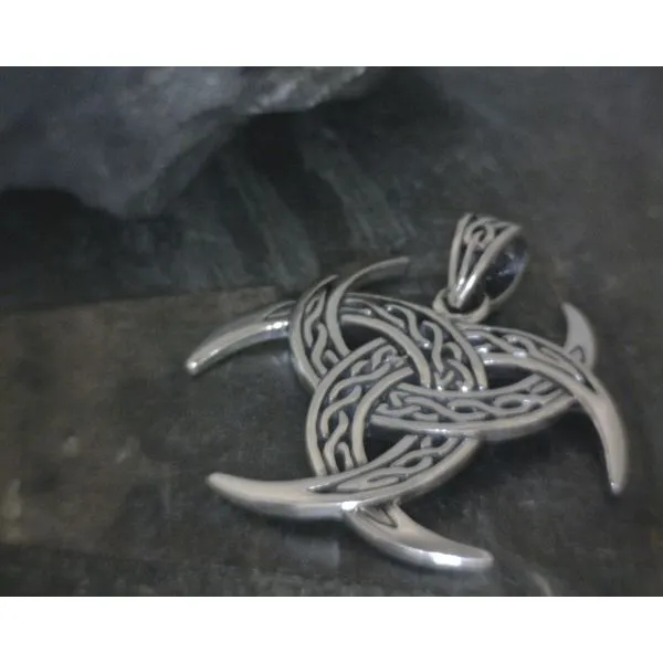silver pendant  Vulcan's Forge LLC KANSAS CITY, MO