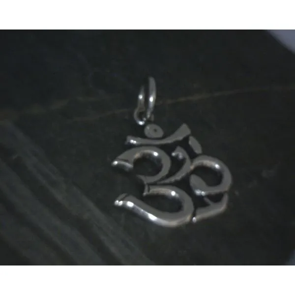 silver pendant  Vulcan's Forge LLC KANSAS CITY, MO