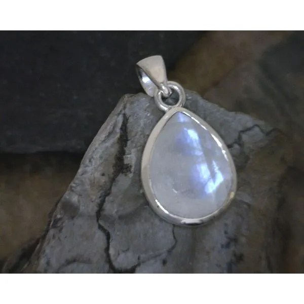 Silver Stone Pendant Vulcan's Forge LLC Kansas City, MO