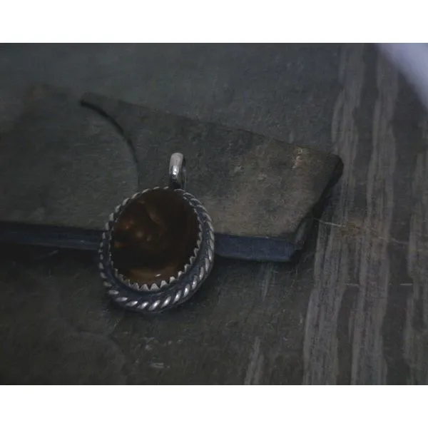 SS Oval Cab Fire Agate W/ Rope Bezel Pendant Vulcan's Forge LLC KANSAS CITY, MO