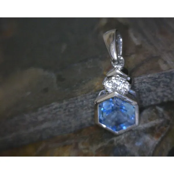 Silver Stone Pendant Vulcan's Forge LLC KANSAS CITY, MO