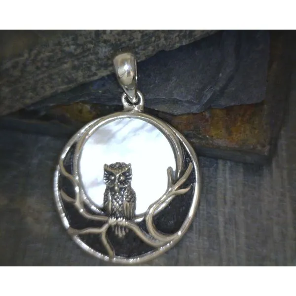 Silver Stone Pendant Vulcan's Forge LLC KANSAS CITY, MO
