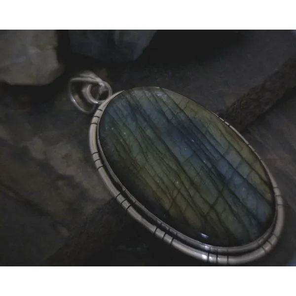 Silver Stone Pendant Vulcan's Forge LLC KANSAS CITY, MO