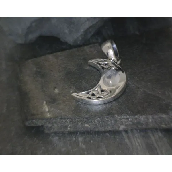 Silver Stone Pendant Vulcan's Forge LLC KANSAS CITY, MO